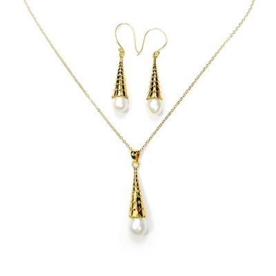 Fresh Water Pearl Drop Eearrings and Pendant in 14ct Gold plate on Silver